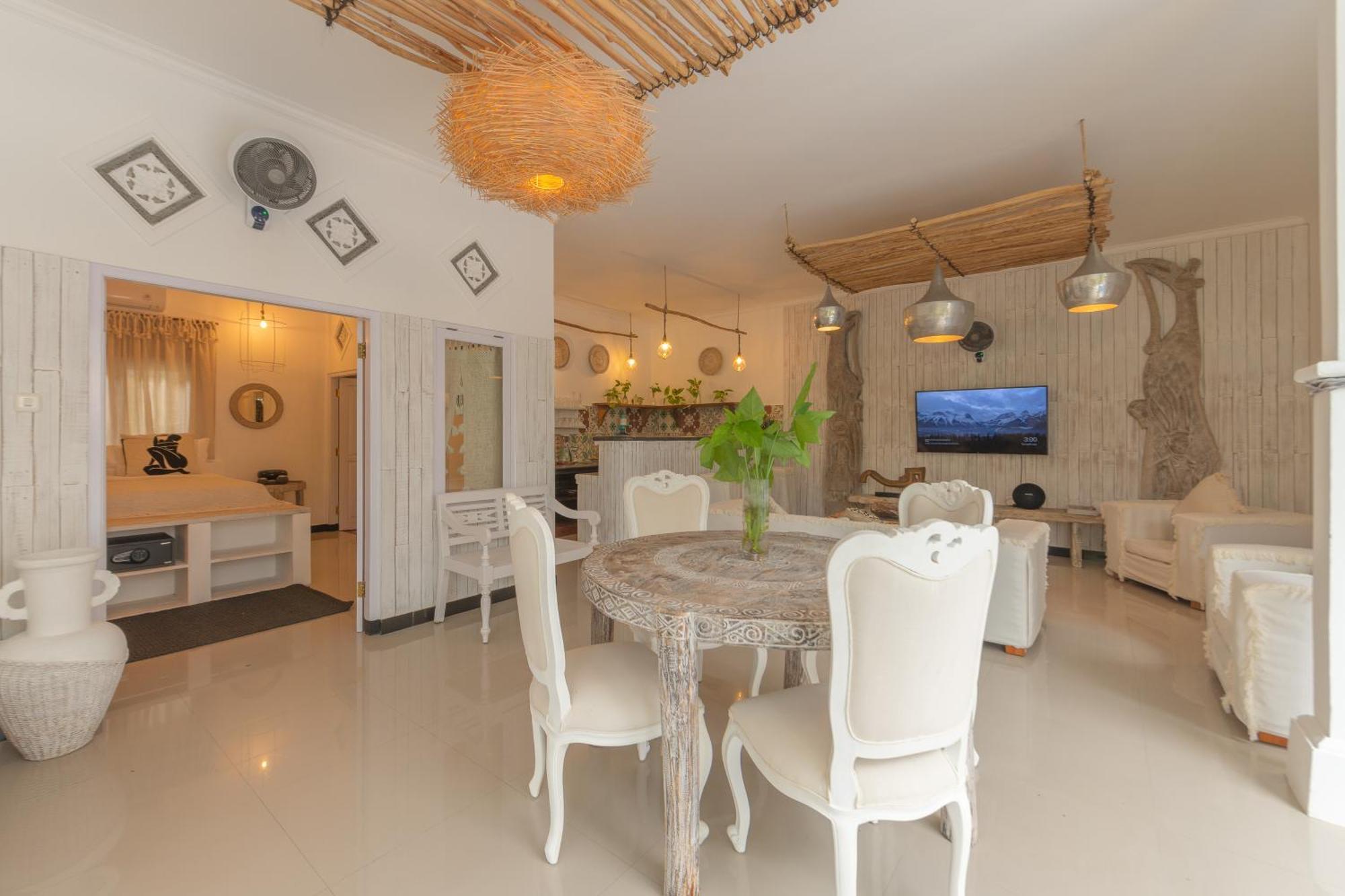 Smiling Cactus Villas Seminyak  Exterior photo